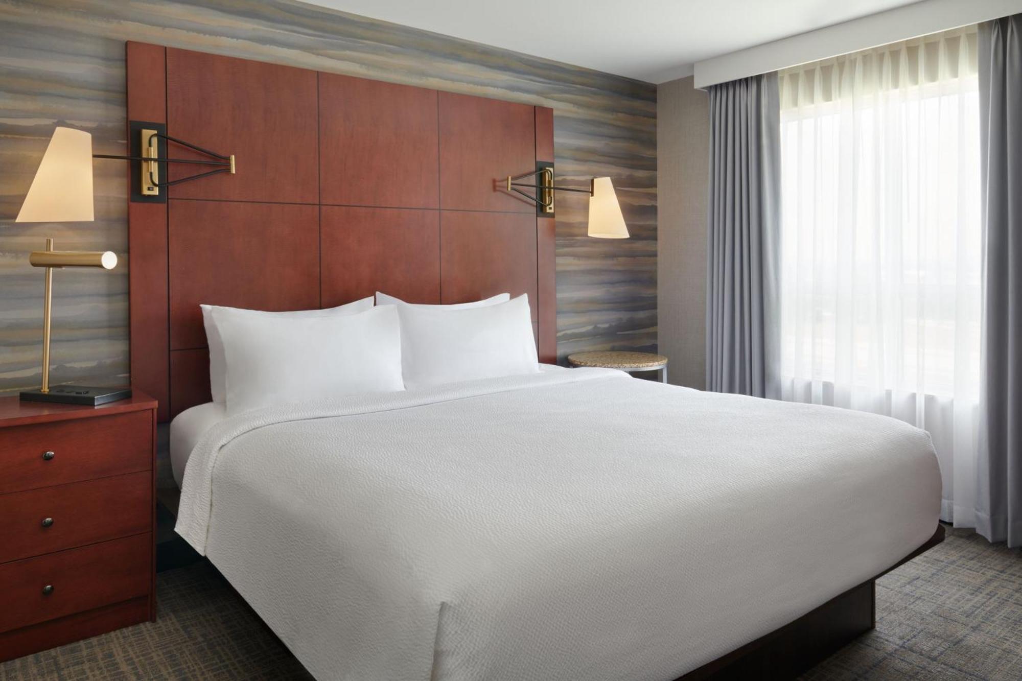 Residence Inn By Marriott Calgary Airport Eksteriør billede