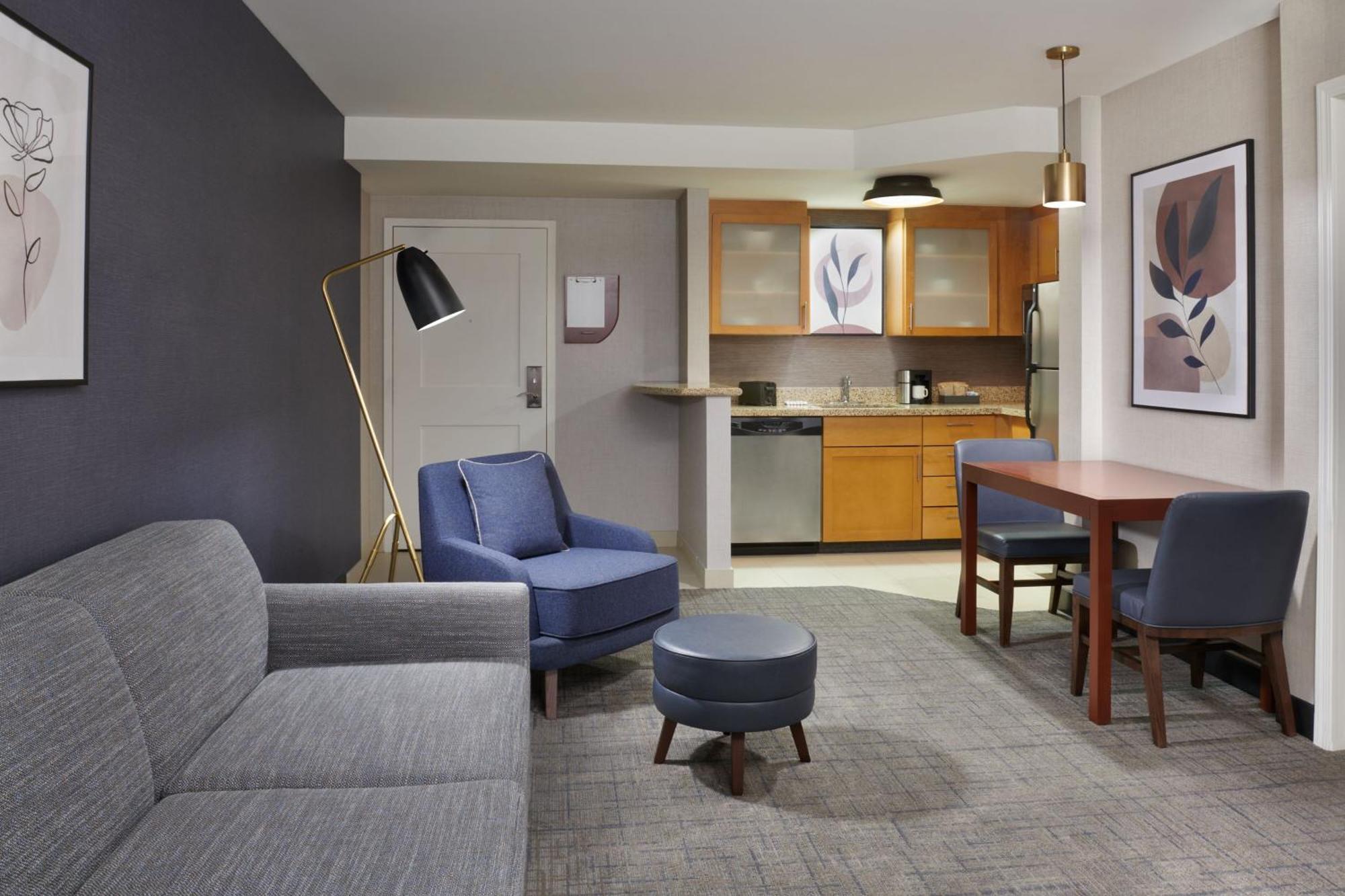 Residence Inn By Marriott Calgary Airport Eksteriør billede