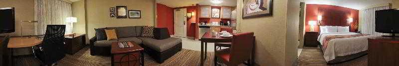 Residence Inn By Marriott Calgary Airport Eksteriør billede